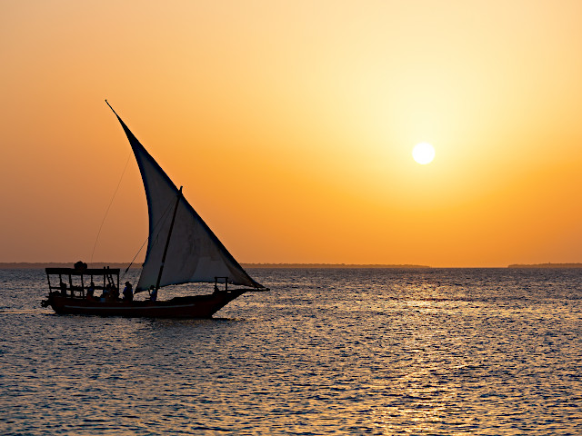 sunset dhow cruise zanzibar